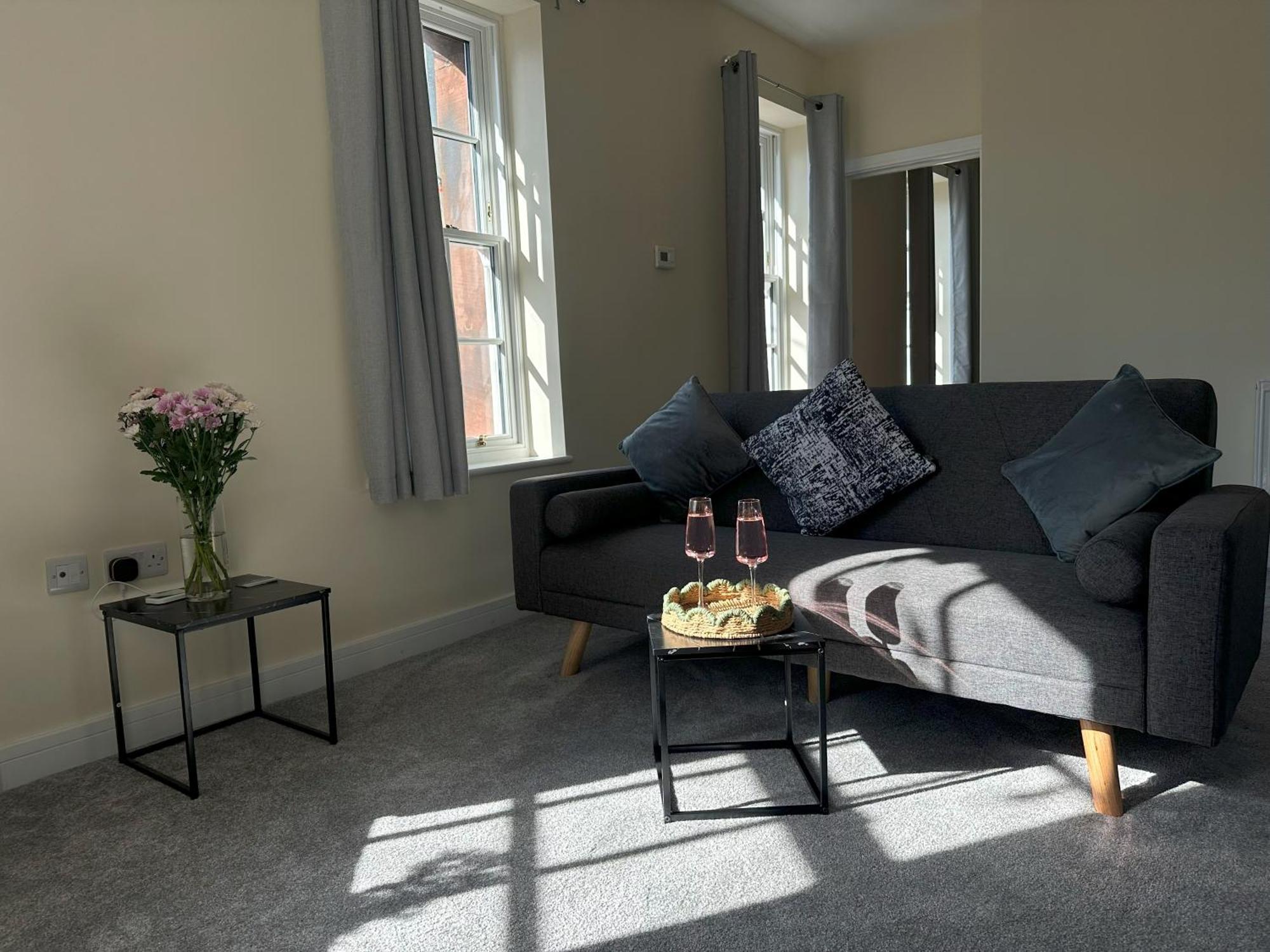 Allerby Apartment *